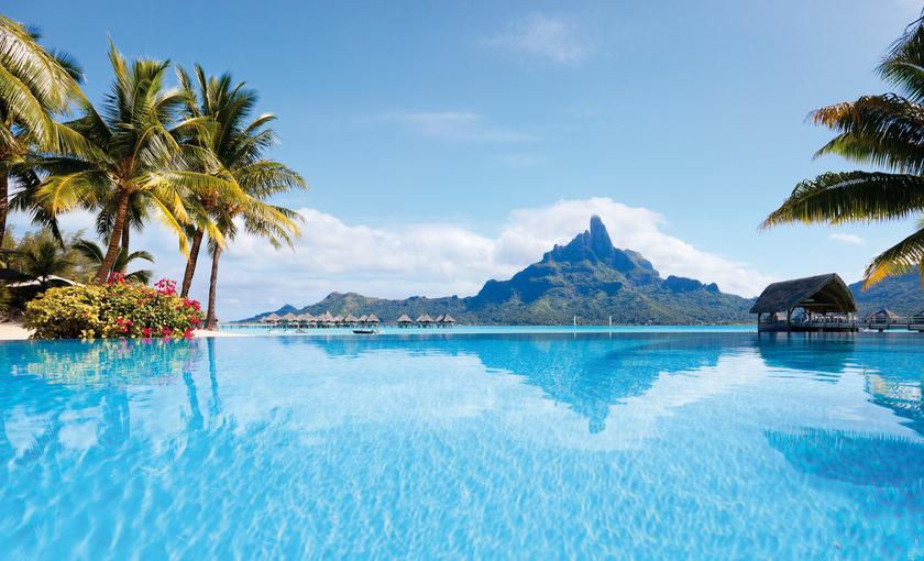 De zee van atol Bora Bora 