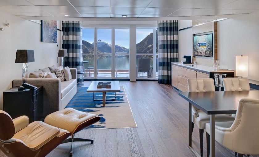 Ovation of the seas grand loft suite GL