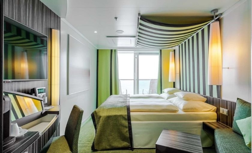 AIDA cruises panorama hut met balkon