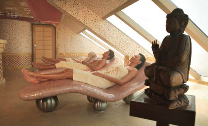 Spa aan boord van Carnival Splendor