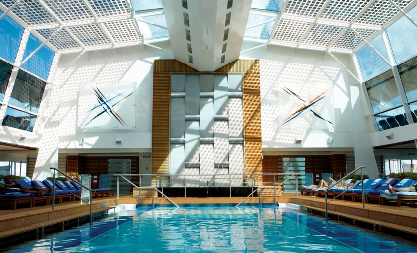 Zwembad o de Solstice van rederij Celebrity