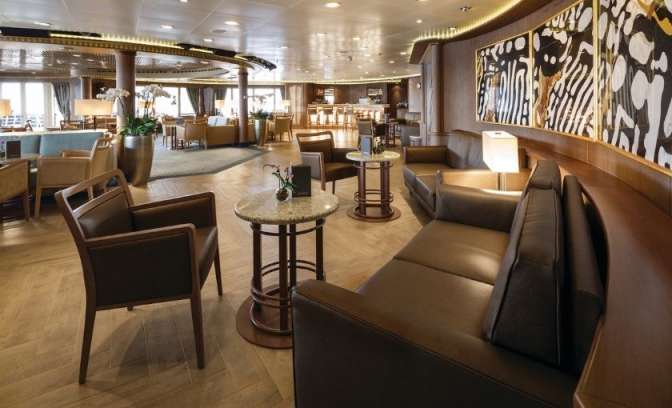 Panorama Lounge Silver Spirit