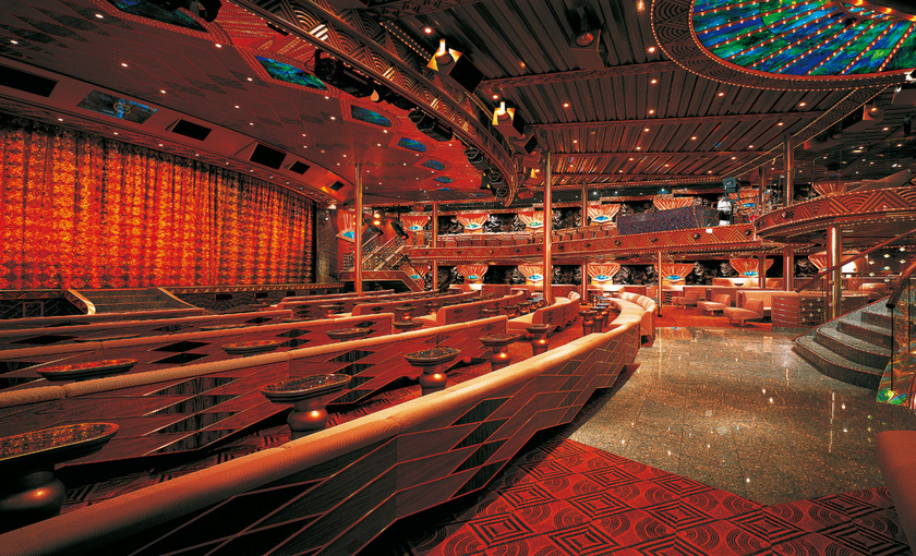 Theater aan boord van Carnival Paradise