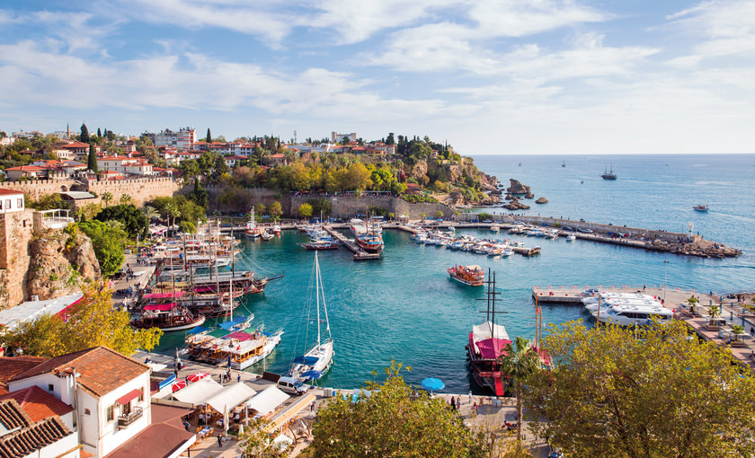 De haven van Antalya, Turkije